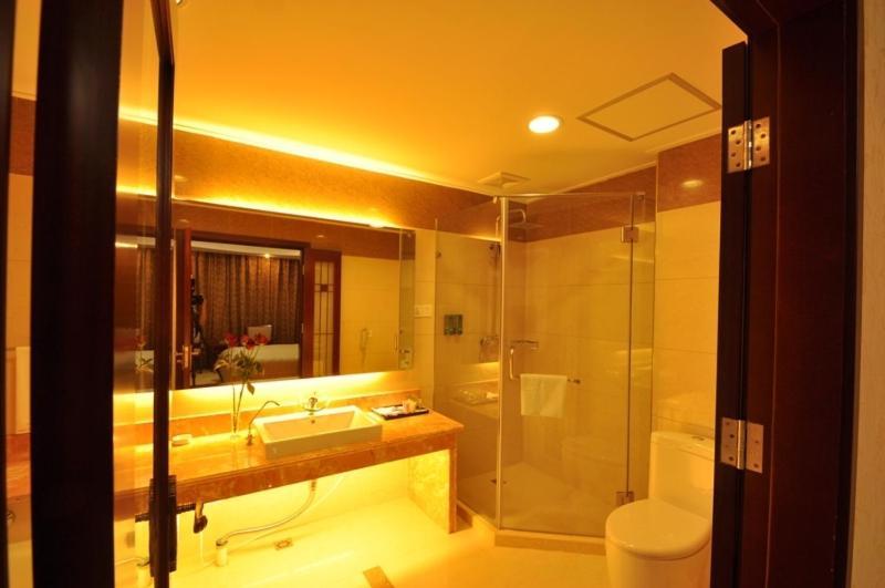Qi Shan Hotel 4*